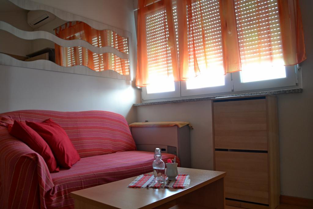 Apartment Antonija With Seaview 리예카 외부 사진
