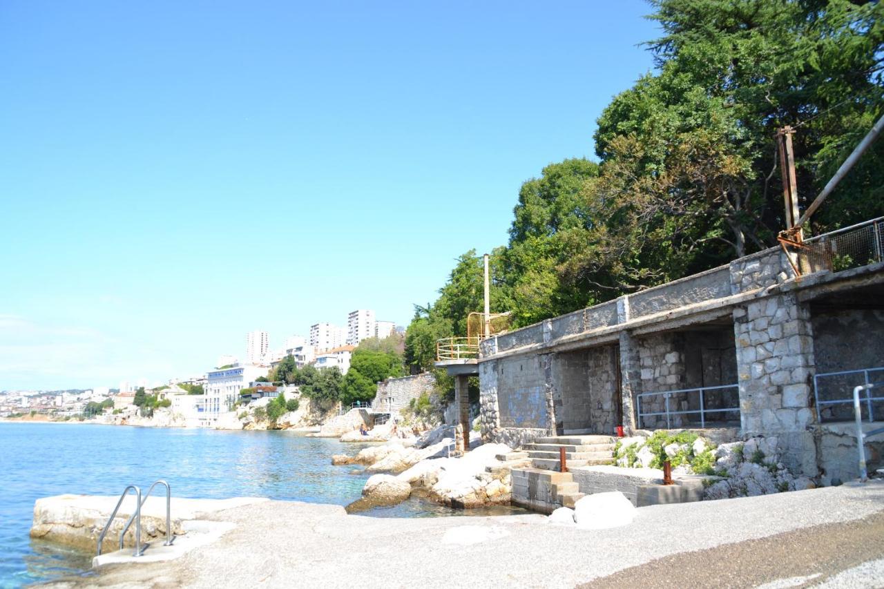 Apartment Antonija With Seaview 리예카 외부 사진